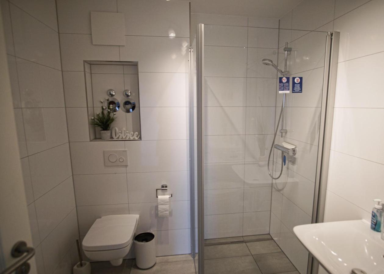Mit Meerblick Und Balkon, Gratis Nutzung Vom Ahoi Erlebnisbad Und Sauna In Sellin - Meeresblick Fewo 48 Goehren  Exterior foto